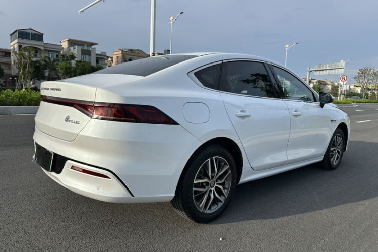 Used BYD Qin PLUS 2021 DM-i 120KM Prestige Model Exterior 3