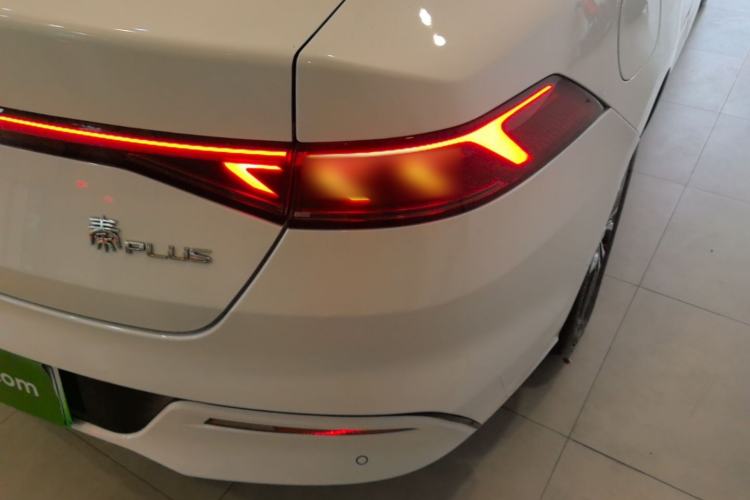 Used BYD Qin PLUS 2021 EV 400KM Luxury Model Exterior 3
