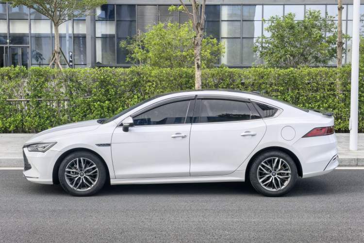 Used BYD Qin PLUS 2021 DM-i 55KM Flagship Model Exterior 3