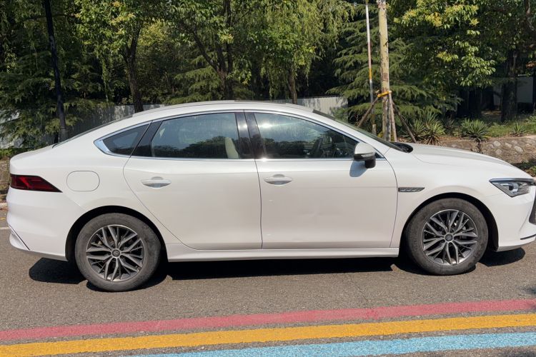 Used BYD Qin PLUS 2021 DM-i 55KM Flagship Model Exterior 3