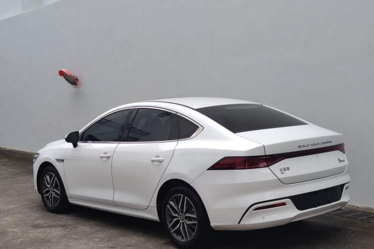 Used BYD Qin PLUS 2021 EV 500KM Premium Model Exterior 4