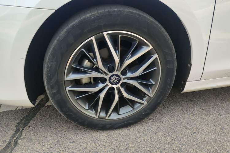 Used BYD Qin PLUS 2021 EV 500KM Luxury Model Exterior 4