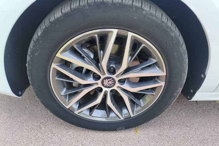 Used BYD Qin PLUS 2021 EV 500KM Luxury Model Exterior 4