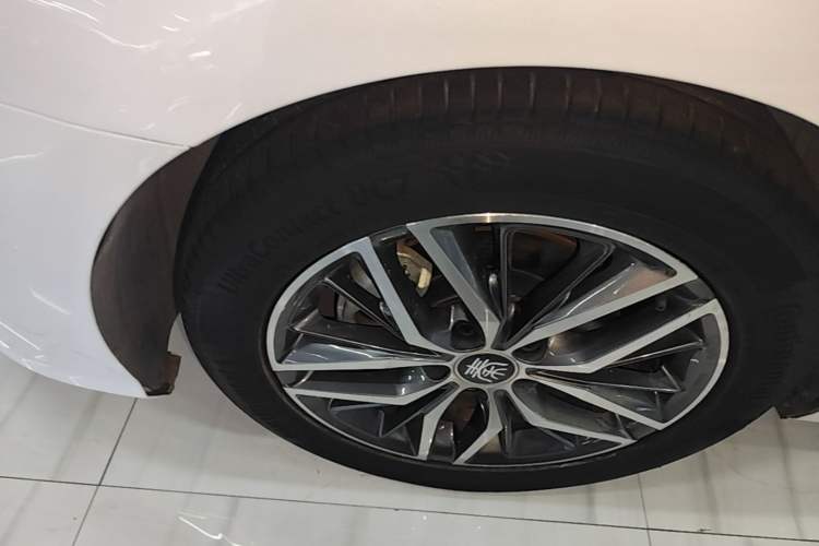 Used BYD Qin PLUS 2021 DM-i 55KM Flagship Model Exterior 4