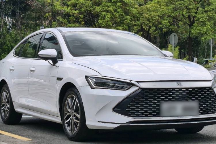 Used BYD Qin PLUS 2021 DM-i 55KM Flagship Model Exterior 4