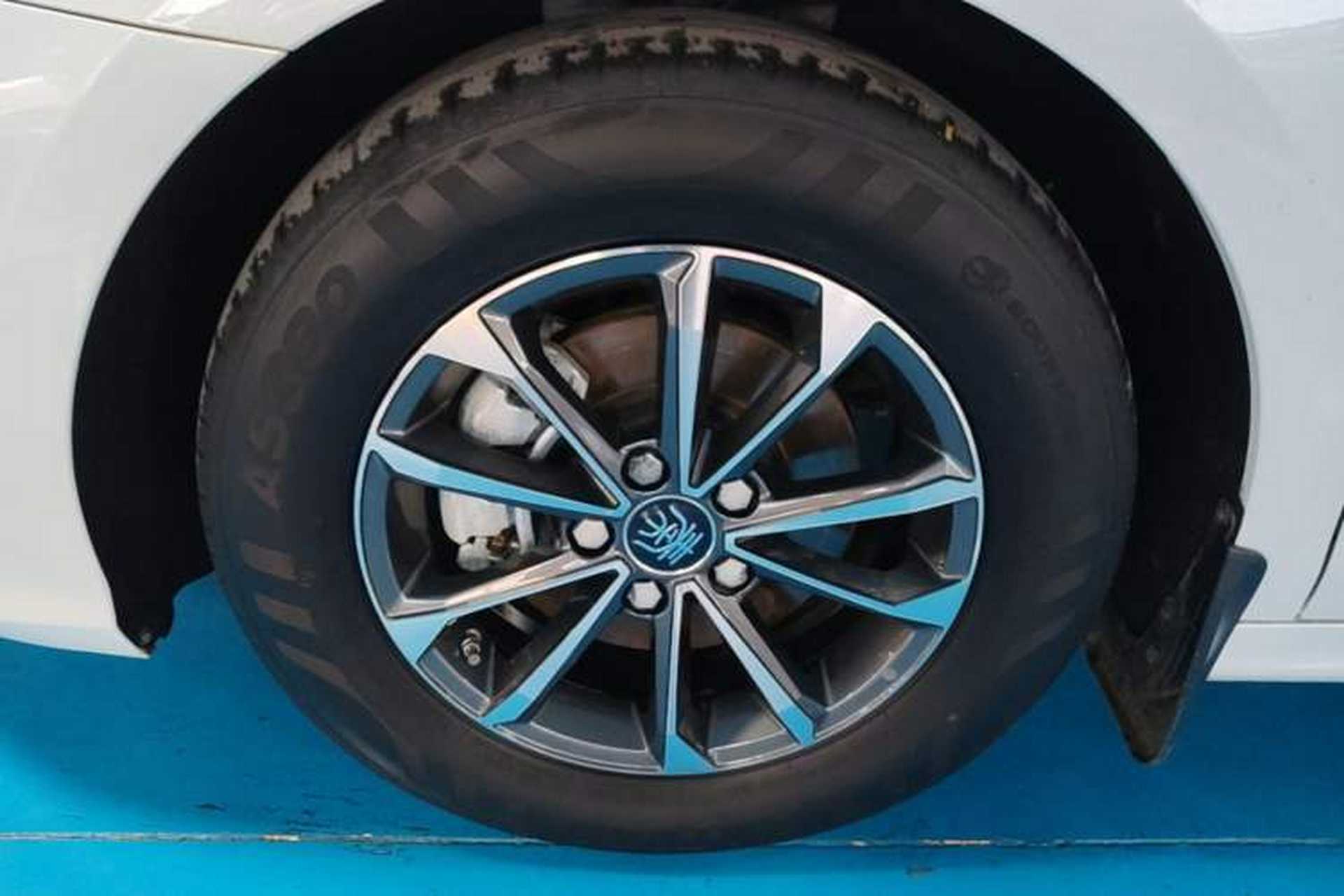 Used BYD Qin PLUS 2021 DM-i 55KM Prestige Model Exterior 4