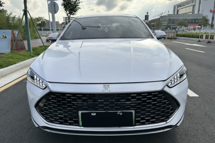 Used BYD Qin PLUS 2021 DM-i 120KM Prestige Model Exterior 4