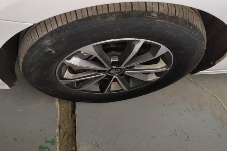 Used BYD Qin PLUS 2021 DM-i 55KM Prestige Model Exterior 4