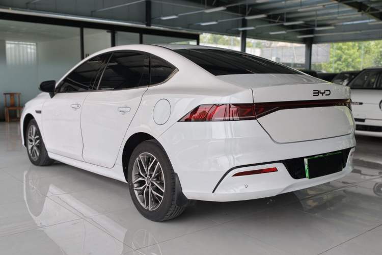 Used BYD Qin PLUS 2021 DM-i 120KM Prestige Model Exterior 5