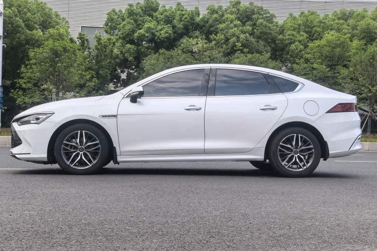 Used BYD Qin PLUS 2021 DM-i 55KM Flagship Model Exterior 5