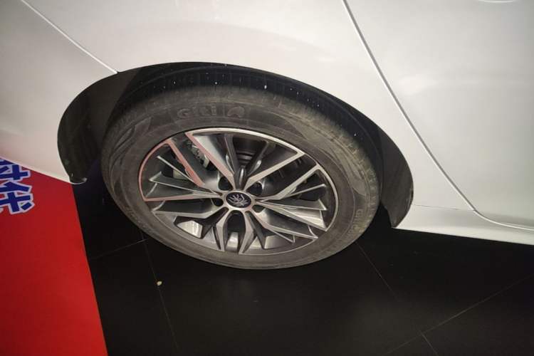 Used BYD Qin PLUS 2021 EV 400KM Luxury Model Exterior 5