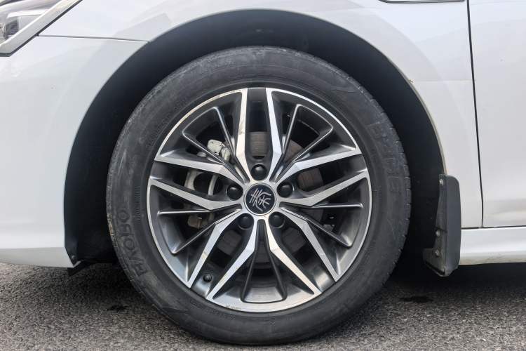 Used BYD Qin PLUS 2021 DM-i 55KM Flagship Model Exterior 6