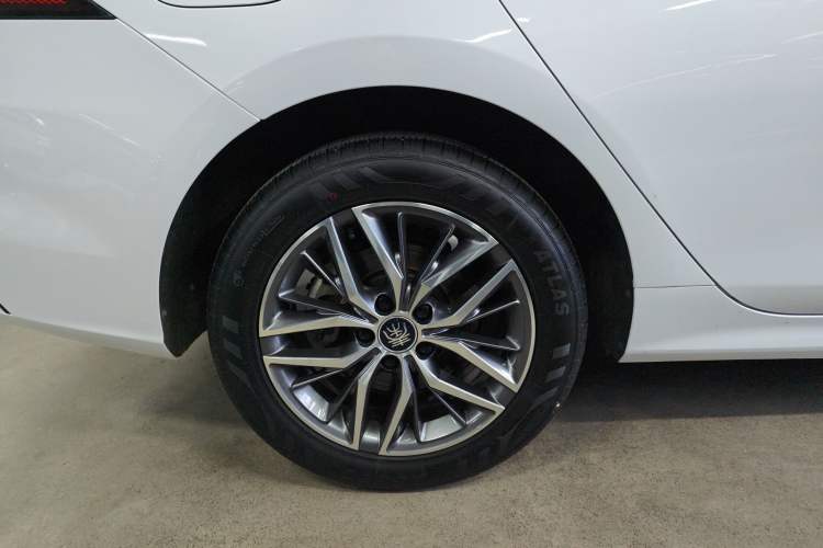 Used BYD Qin PLUS 2021 DM-i 120KM Flagship Model Exterior 6