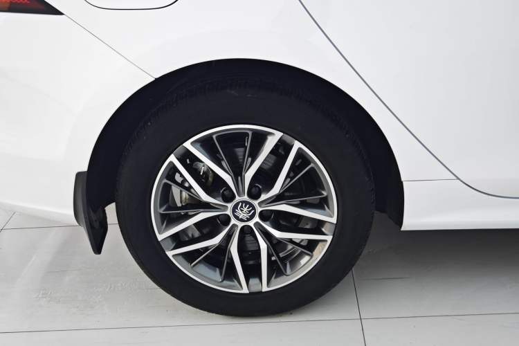 Used BYD Qin PLUS 2021 DM-i 120KM Flagship Model Exterior 7