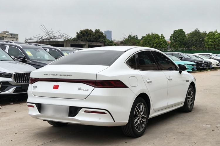Used BYD Qin PLUS 2021 DM-i 55KM Flagship Model Exterior 8