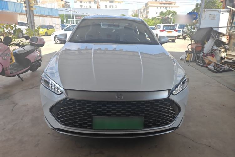 Used BYD Qin PLUS 2021 DM-i 55KM Flagship Model Front