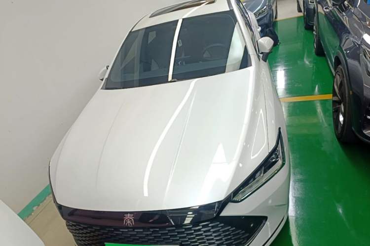 Used BYD Qin PLUS 2021 DM-i 55KM Flagship Model Front
