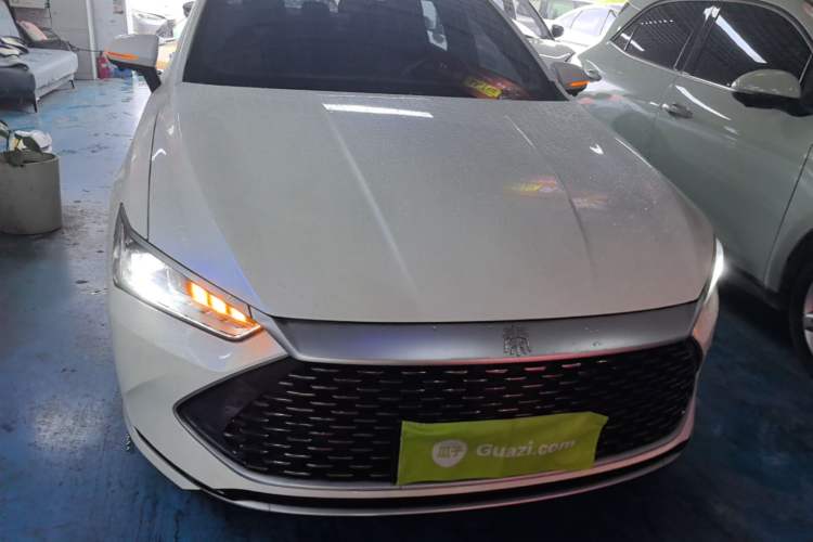 Used BYD Qin PLUS 2021 DM-i 55KM Flagship Model Front