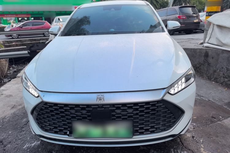 Used BYD Qin PLUS 2021 DM-i 120KM Flagship Model Front