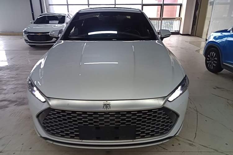 Used BYD Qin PLUS 2021 DM-i 55KM Flagship Model Front
