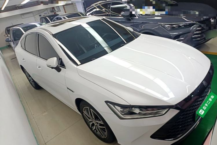 Used BYD Qin PLUS 2021 DM-i 55KM Flagship Model Front Right 45 Deg
