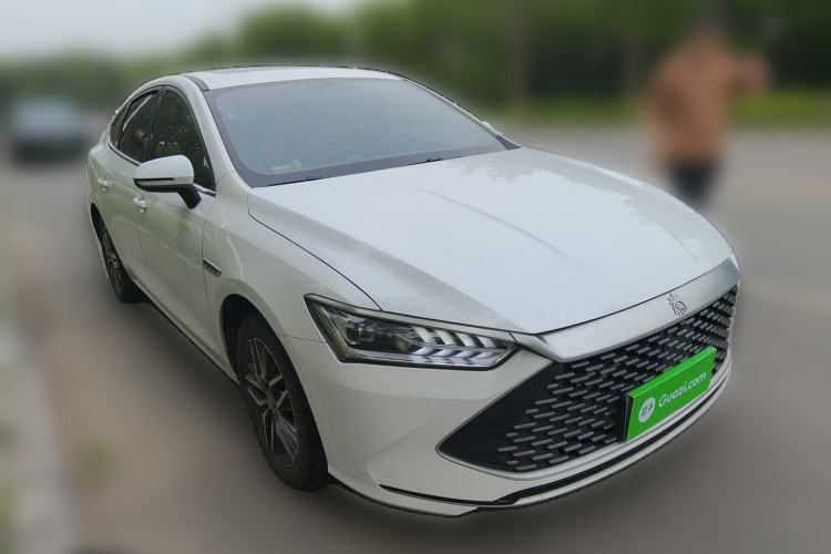Used BYD Qin PLUS 2021 DM-i 120KM Prestige Model Front Right 45 Deg