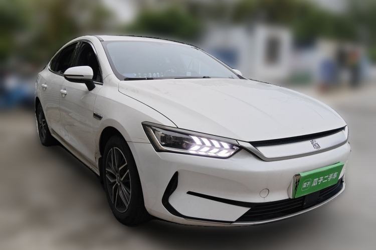 Used BYD Qin PLUS 2021 EV 500KM Luxury Model Front Right 45 Deg