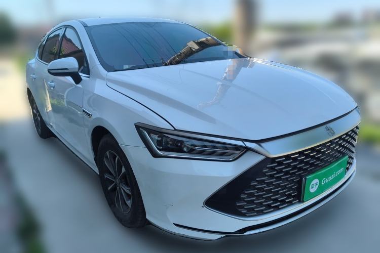 Used BYD Qin PLUS 2021 DM-i 55KM Prestige Model Front Right 45 Deg
