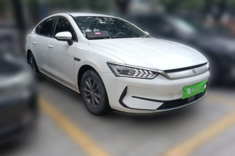 Used BYD Qin PLUS 2021 EV 420KM Commuter Edition Front Right 45 Deg