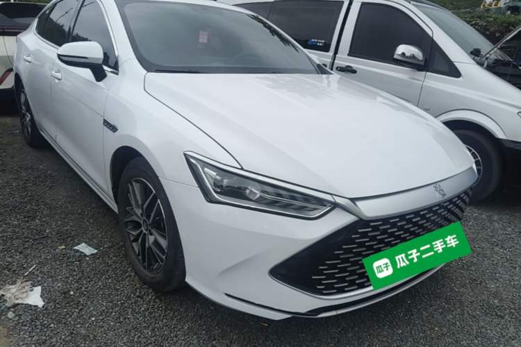 Used BYD Qin PLUS 2021 DM-i 55KM Flagship Model Front Right 45 Deg