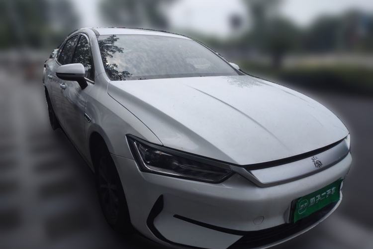 Used BYD Qin PLUS 2021 EV 400KM Leading Comfort Edition Front Right 45 Deg