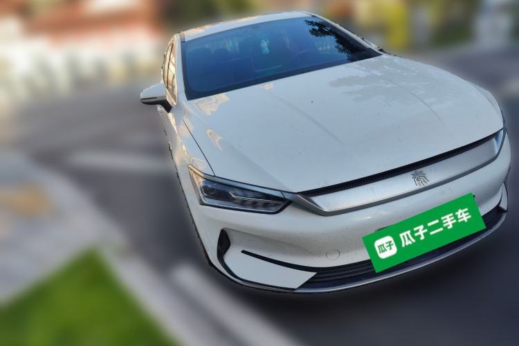 Used BYD Qin PLUS 2021 EV 500KM Luxury Model Front Right 45 Deg