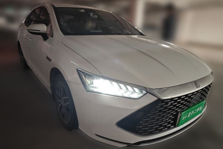 Used BYD Qin PLUS 2021 DM-i 55KM Flagship Model Front Right 45 Deg