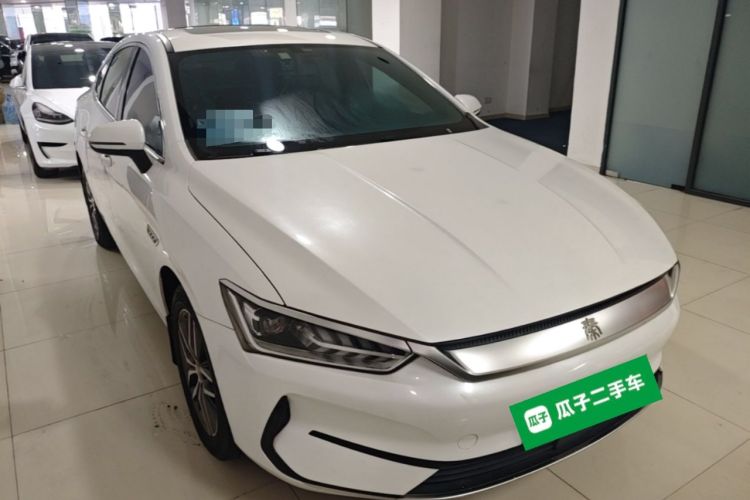 Used BYD Qin PLUS 2021 EV 500KM Luxury Model Front Right 45 Deg