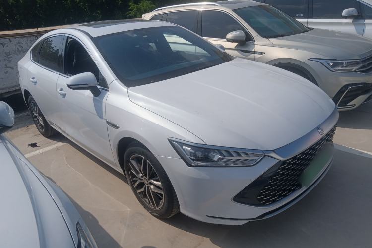 Used BYD Qin PLUS 2021 DM-i 55KM Flagship Model Front Right 45 Deg
