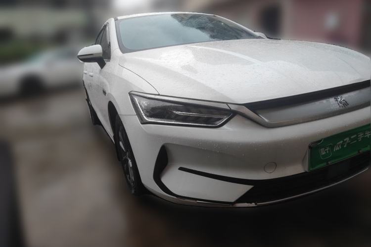 Used BYD Qin PLUS 2021 EV 400KM Leading Comfort Edition Front Right 45 Deg