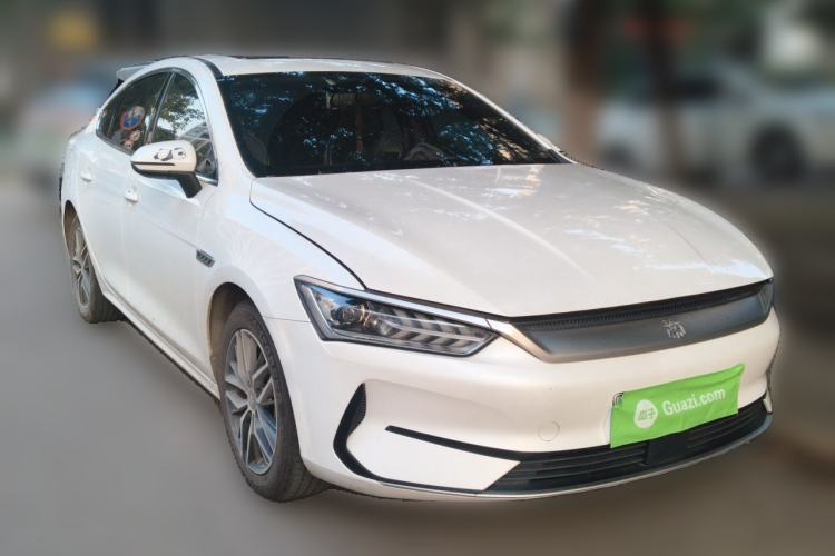 Used BYD Qin PLUS 2021 EV 500KM Luxury Model Front Right 45 Deg