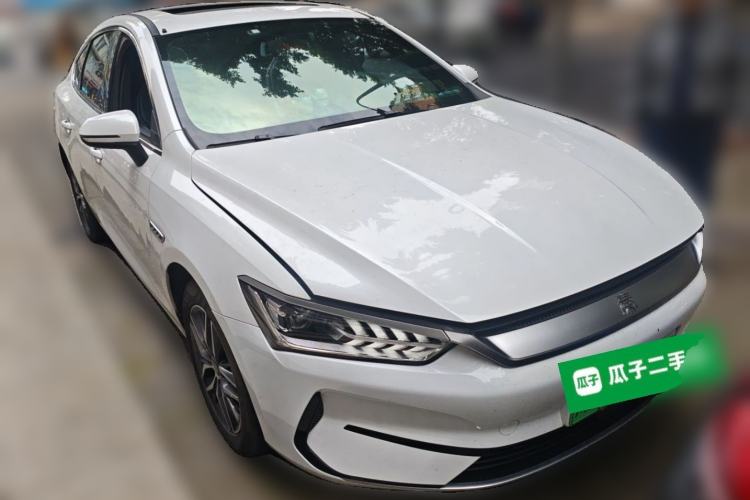 Used BYD Qin PLUS 2021 EV 500KM Luxury Model Front Right 45 Deg