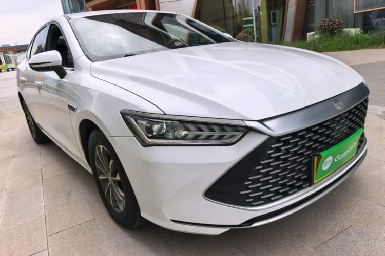 Used BYD Qin PLUS 2021 DM-i 55KM Prestige Model Front Right 45 Deg