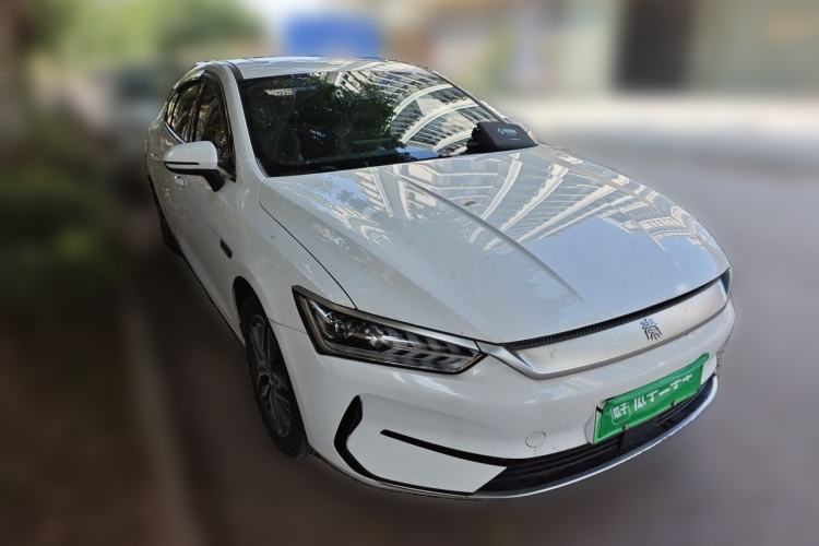 Used BYD Qin PLUS 2021 EV 400KM Luxury Model Front Right 45 Deg