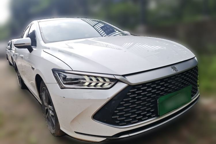 Used BYD Qin PLUS 2021 DM-i 55KM Flagship Model Front Right 45 Deg