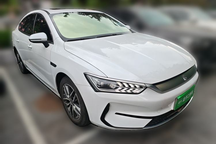Used BYD Qin PLUS 2021 EV 500KM Luxury Model Front Right 45 Deg