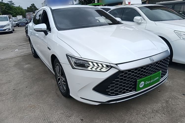 Used BYD Qin PLUS 2021 DM-i 55KM Flagship Model Front Right 45 Deg