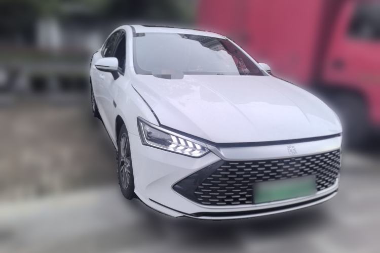 Used BYD Qin PLUS 2021 DM-i 55KM Flagship Model Front Right 45 Deg