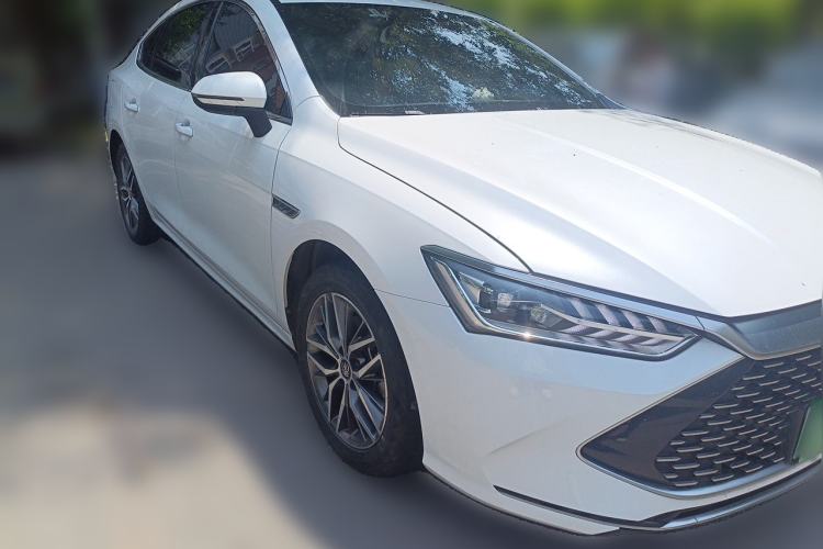 Used BYD Qin PLUS 2021 DM-i 55KM Flagship Model Front Right 45 Deg
