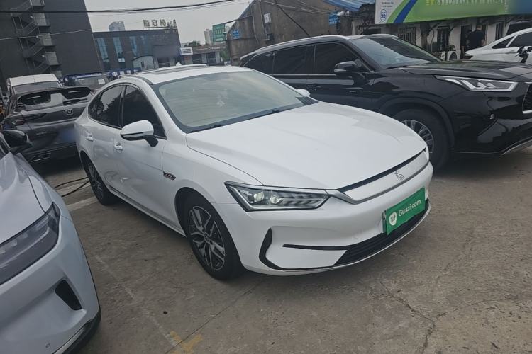 Used BYD Qin PLUS 2021 EV 500KM Luxury Model Front Right 45 Deg