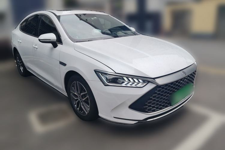 Used BYD Qin PLUS 2021 DM-i 55KM Flagship Model Front Right 45 Deg