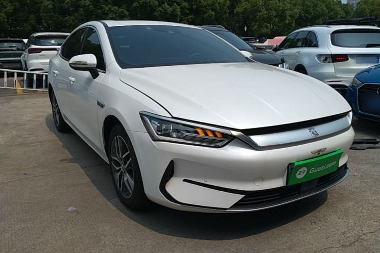 Used BYD Qin PLUS 2021 EV 500KM Premium Model Front Right 45 Deg