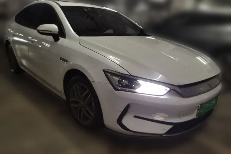 Used BYD Qin PLUS 2021 EV 510KM Commuter Edition Front Right 45 Deg