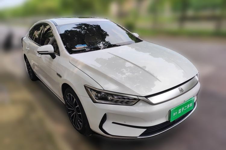 Used BYD Qin PLUS 2021 EV 600KM Flagship Model Front Right 45 Deg